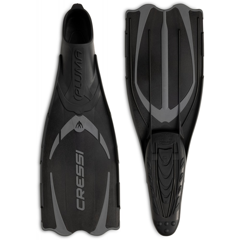 - PLUMA FINS BLACK/SILVER 39/40 (5.5/6.5)